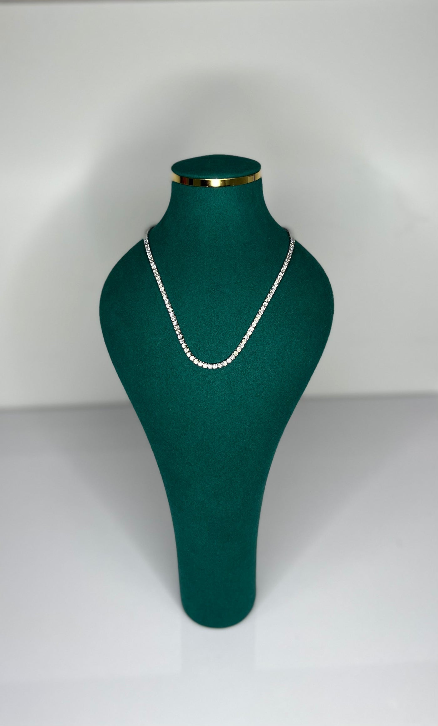 15 CARAT DIAMOND TENNIS NECKLACE - ROUND DIAMONDS
